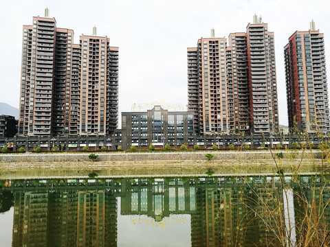 陆河县城 河边大道 螺河湾风光