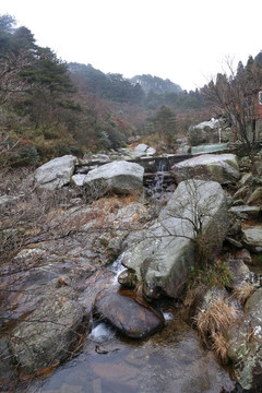 溪水 山涧