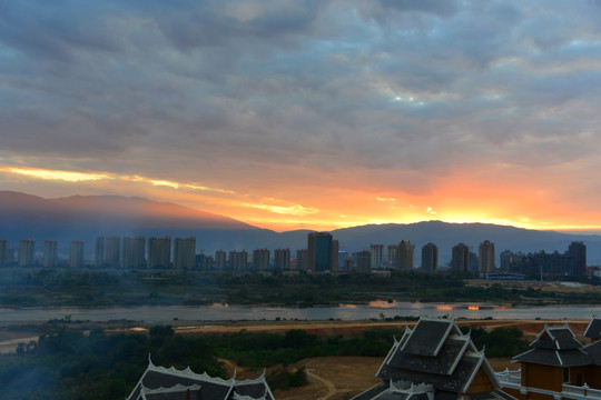 落日余晖 夕阳晚照 落霞