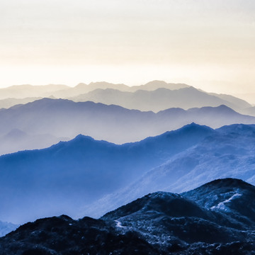 水墨山