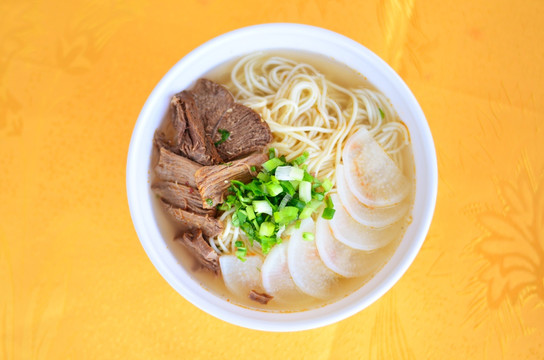 牛肉拉面