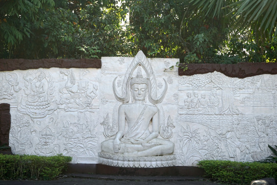 版纳植物园 佛教文化墙浮雕