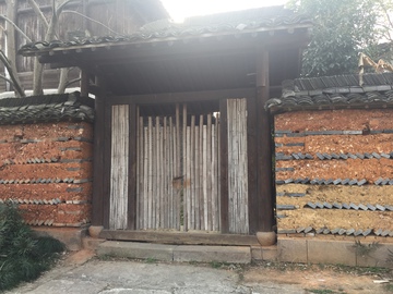 木门