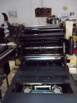 小型胶印机