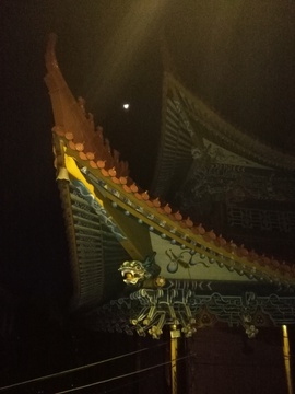 屋檐