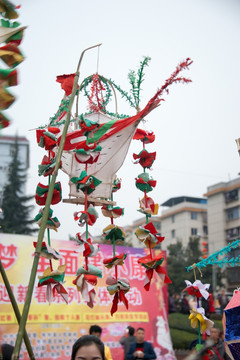 土家杂耍花灯