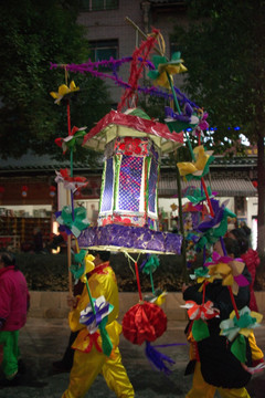夜巡花灯