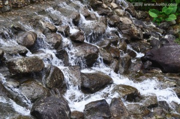 溪涧 流水