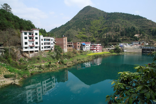 龙鳌河下游
