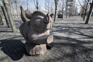 北京奥林匹克公园雕塑 大花马