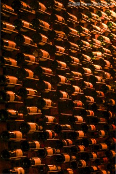 酒瓶墙