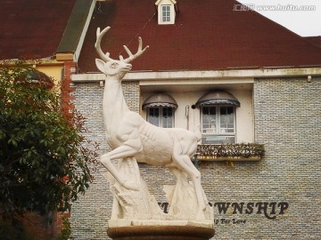 欧式小镇 鹿 雕塑