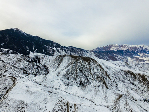 冬季天山山脉