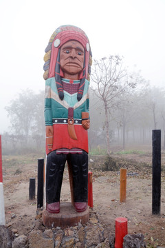印第安人木雕