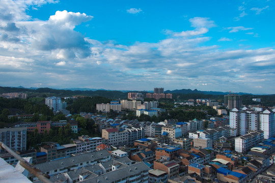 鸟瞰岑巩新貌