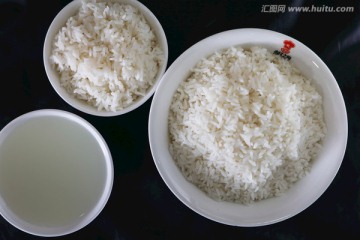 小碗菜米饭