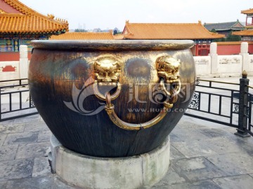 紫禁城大铜缸