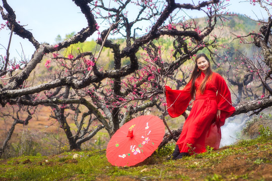 桃花美女人像摄影