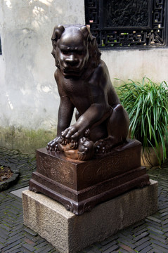 古香古色仿古铜狮子