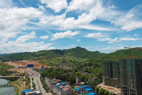 新城青山绿水