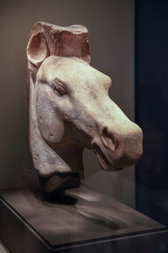 马头 大理石雕塑残件 古希腊文