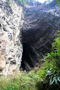 山洞