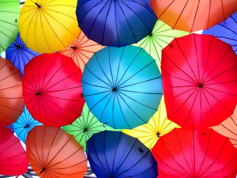 彩色雨伞背景