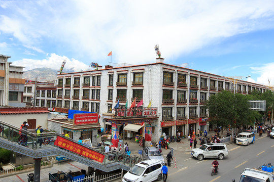 西藏拉萨 八廓街一角