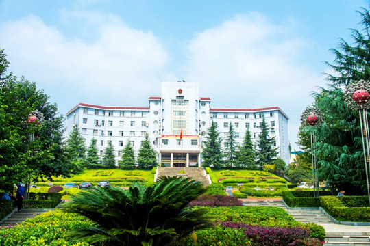 行政大楼外景