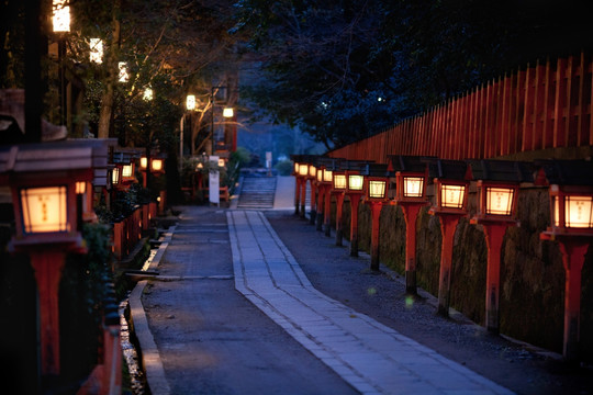 清晨的八坂神社