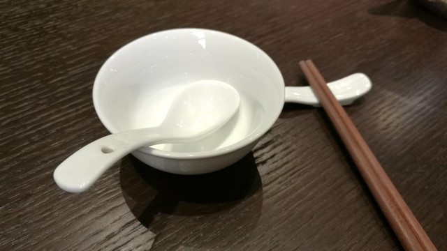 餐具