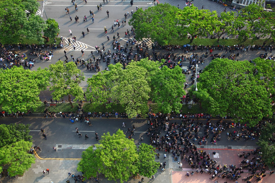 台北示威群众