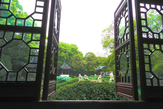 中式木门木窗  雕花木窗