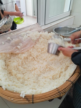 食堂米饭