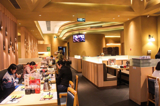 寿司店环境