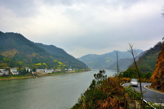 新安江山水画廊