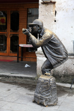 街头摄影师雕塑