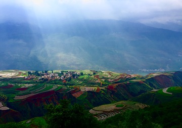 云南东川红土地 