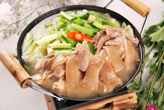 热切羊肉锅仔
