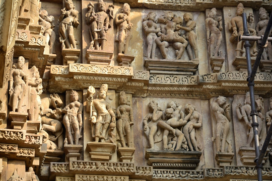 坎达里亚摩诃提婆神庙雕塑