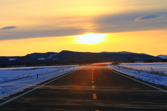 雪原公路