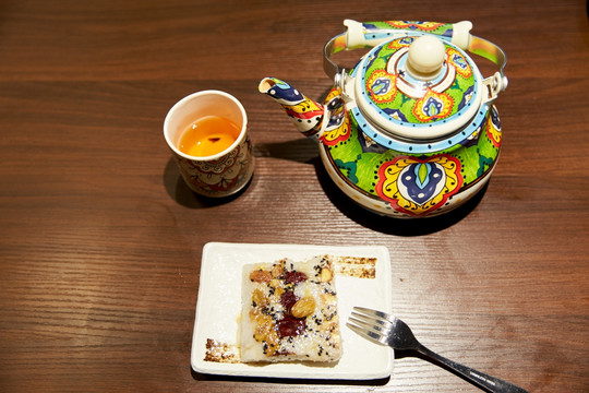 新疆风格茶壶切糕下午茶