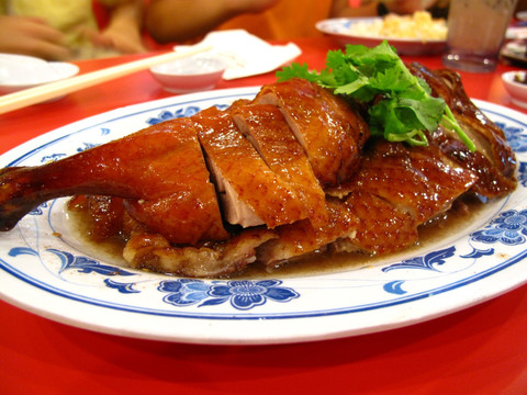 烧鸭北京烤鸭青菜美食