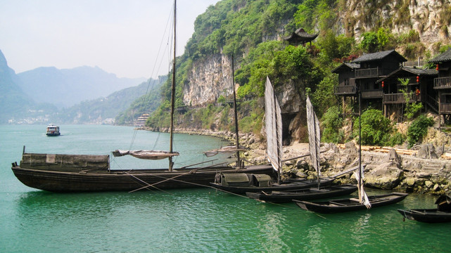 三峡人家 渔船