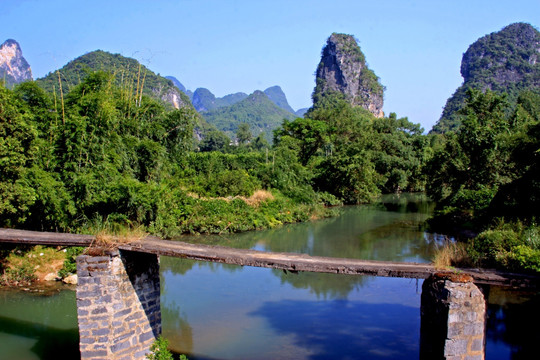 遇龙河风光 高格