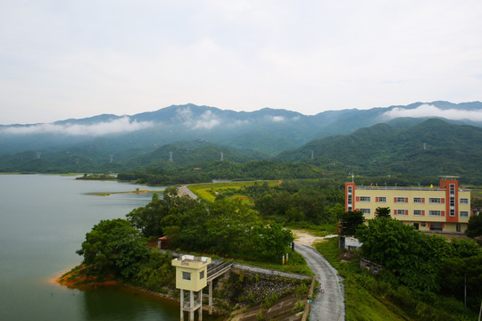 青山绿水 水库