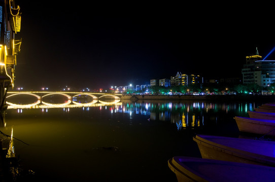 五通桥小西湖夜景