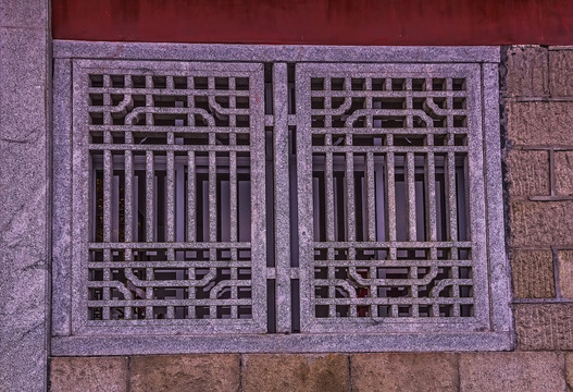 石窗