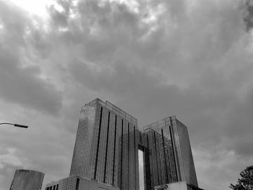 黑白玻璃建筑摄影