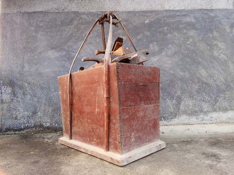 古代木工工具箱